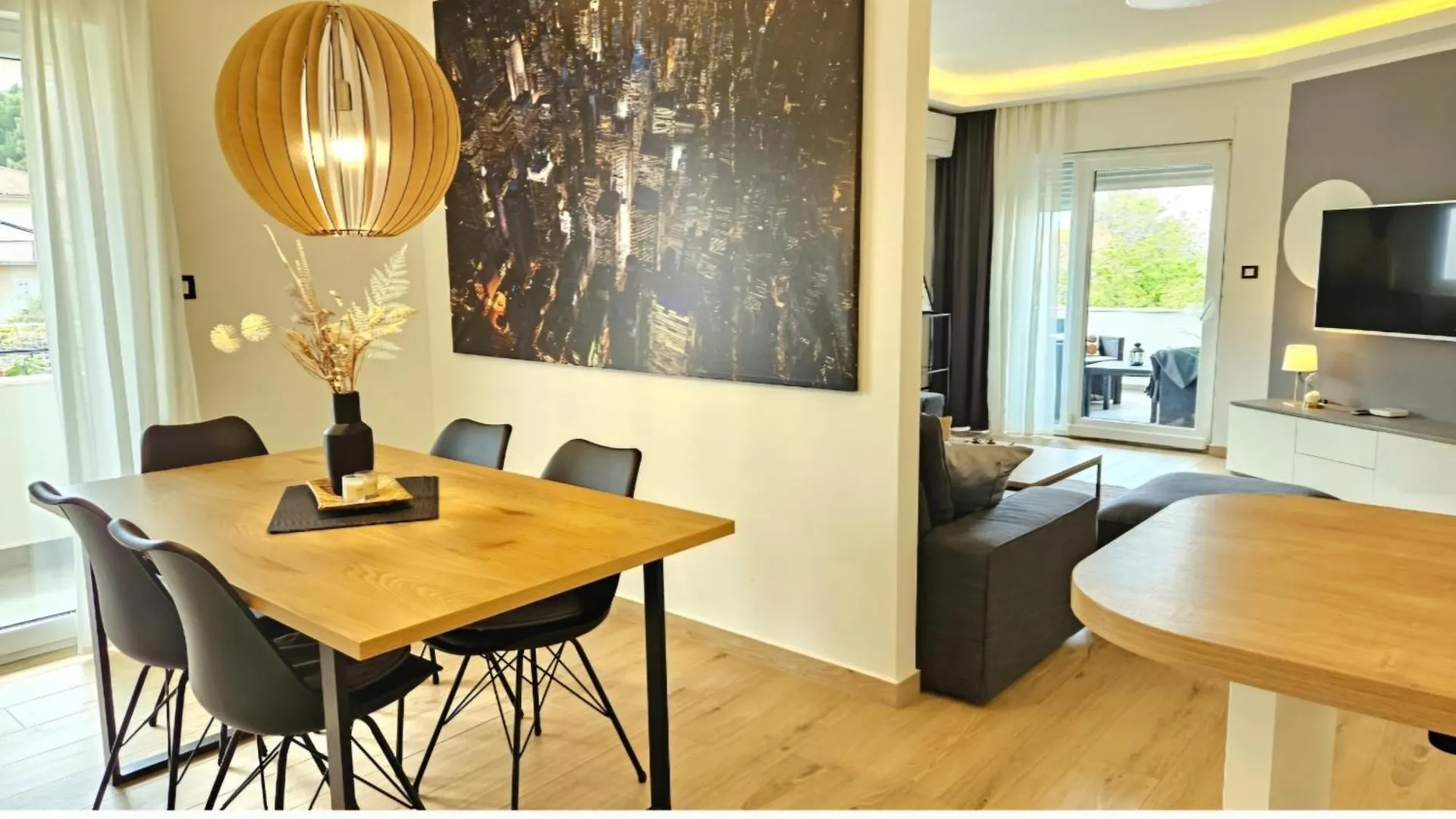 Eximius Apartment Pula