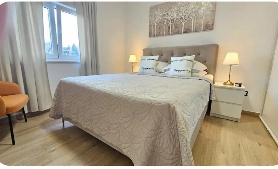 Eximius Apartment Pula
